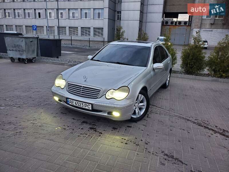 Седан Mercedes-Benz C-Class 2003 в 