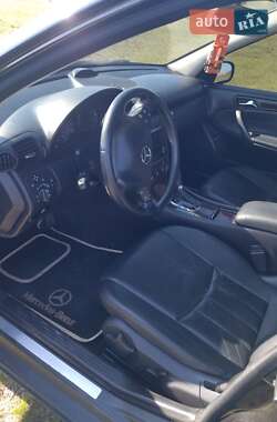 Седан Mercedes-Benz C-Class 2005 в 