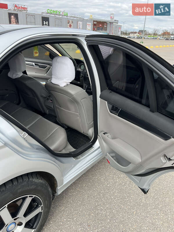 Седан Mercedes-Benz C-Class 2008 в Одессе
