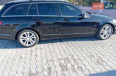 Универсал Mercedes-Benz C-Class 2012 в 