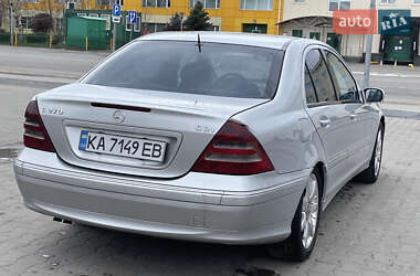 Седан Mercedes-Benz C-Class 2000 в 
