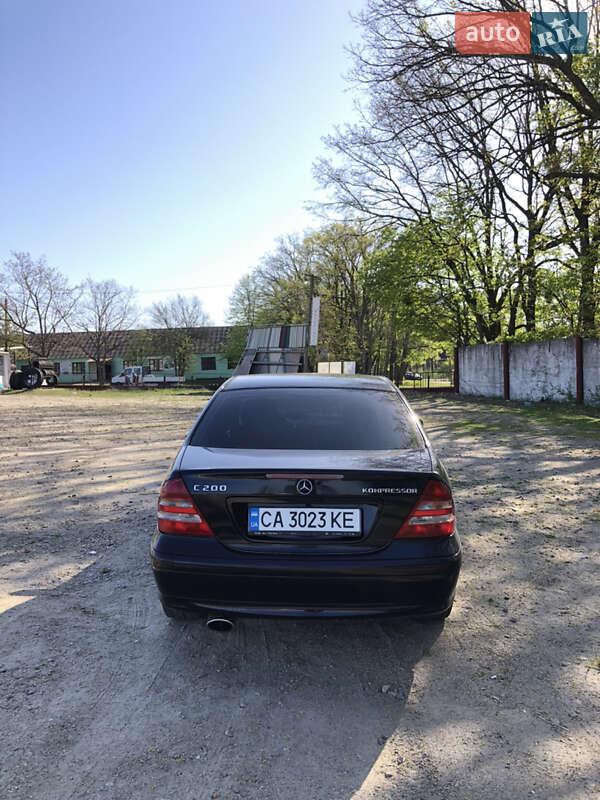Седан Mercedes-Benz C-Class 2006 в Умани
