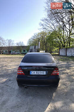 Седан Mercedes-Benz C-Class 2006 в 