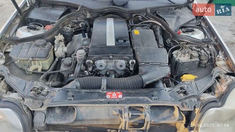 Седан Mercedes-Benz C-Class 2002 в Сумах