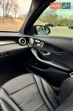 Седан Mercedes-Benz C-Class 2015 в 