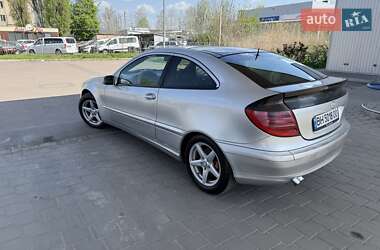 Купе Mercedes-Benz C-Class 2001 в 