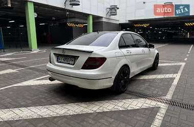 Mercedes-Benz C-Class 2011 Mercedes-Benz C-Class 2011