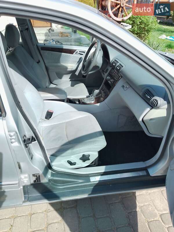 Седан Mercedes-Benz C-Class 2001 в Коломые