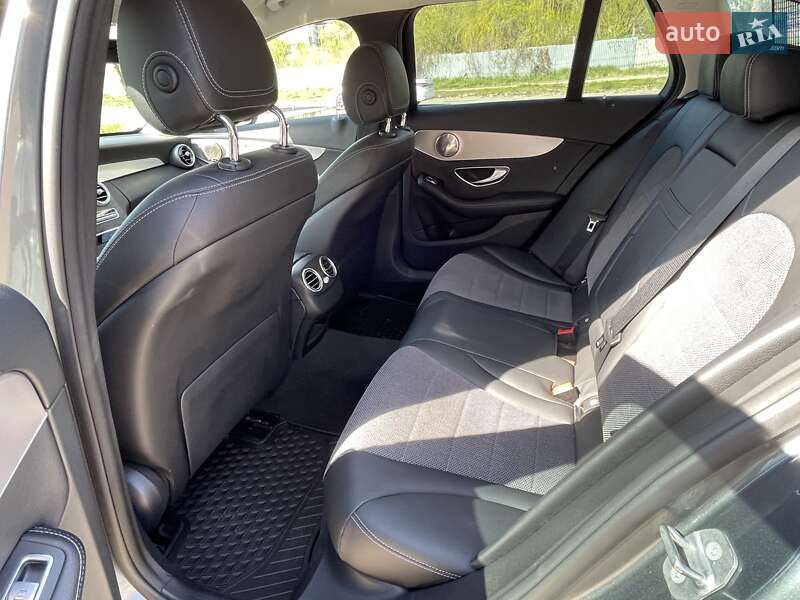 Универсал Mercedes-Benz C-Class 2018 в Черновцах