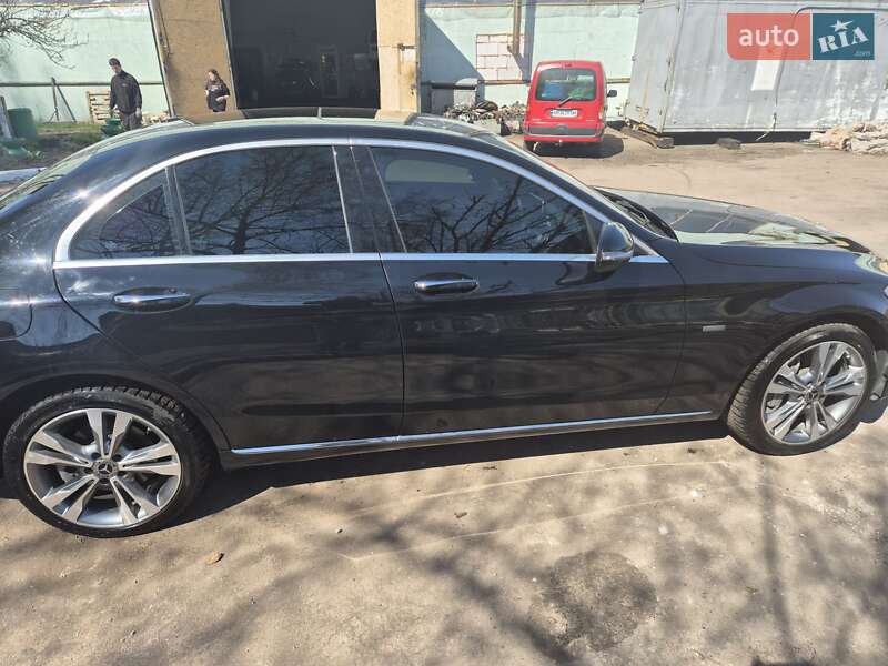 Седан Mercedes-Benz C-Class 2018 в Києві