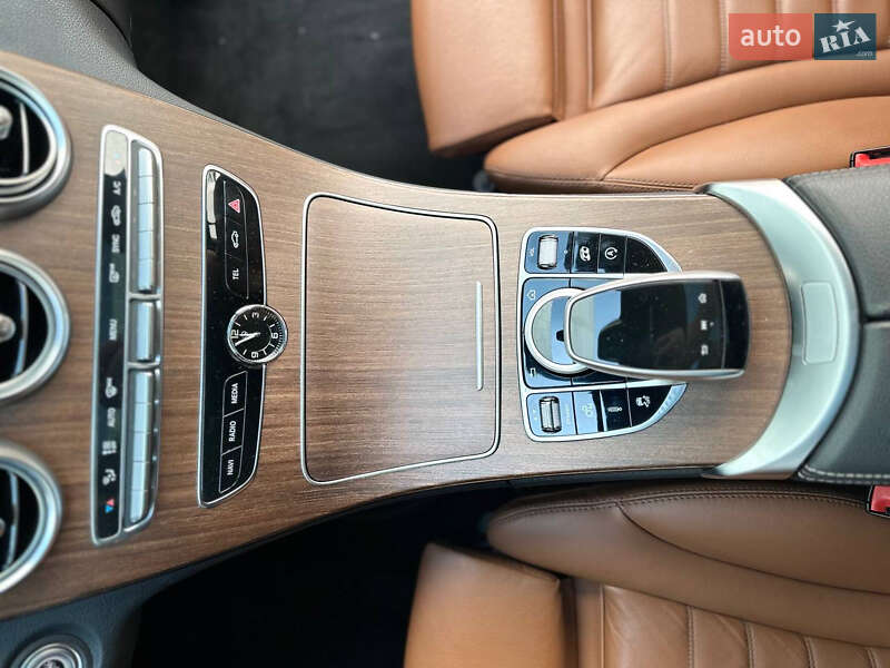 Седан Mercedes-Benz C-Class 2019 в Киеве