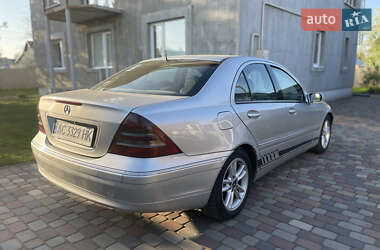 Седан Mercedes-Benz C-Class 2002 в 