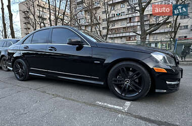 Mercedes-Benz C-Class 2011 Mercedes-Benz C-Class 2011