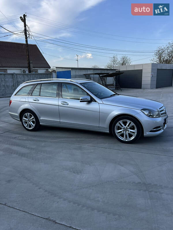 Универсал Mercedes-Benz C-Class 2012 в Белой Церкви