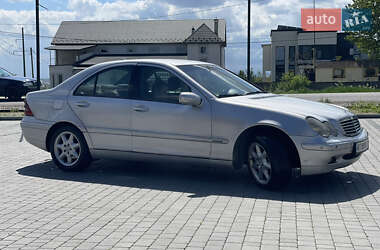 Седан Mercedes-Benz C-Class 2002 в 