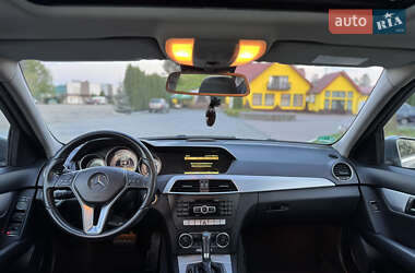 Универсал Mercedes-Benz C-Class 2011 в 