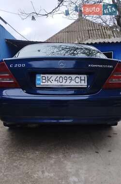 Седан Mercedes-Benz C-Class 2000 в 