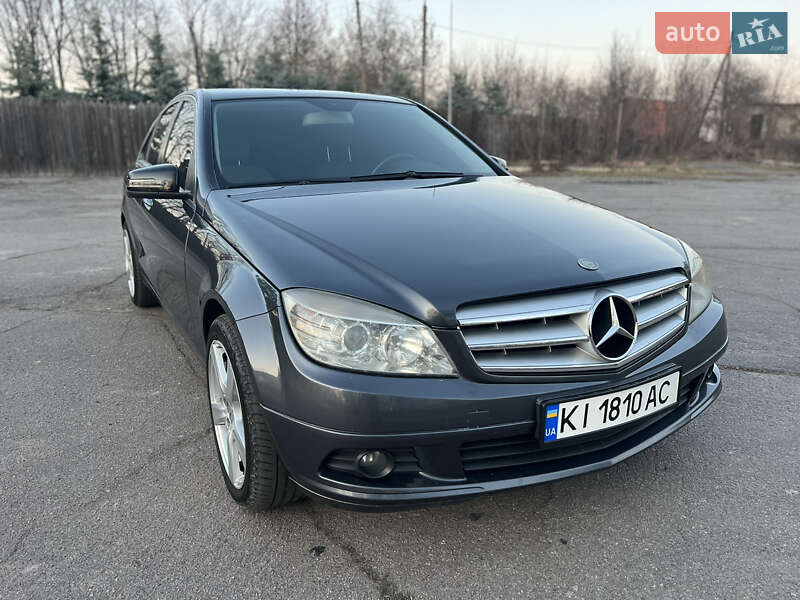 Седан Mercedes-Benz C-Class 2007 в 