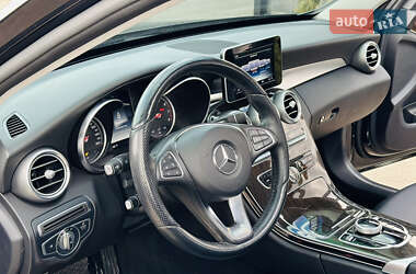 Седан Mercedes-Benz C-Class 2017 в 