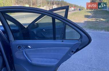 Седан Mercedes-Benz C-Class 2001 в 