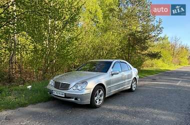 Седан Mercedes-Benz C-Class 2000 в Луцке