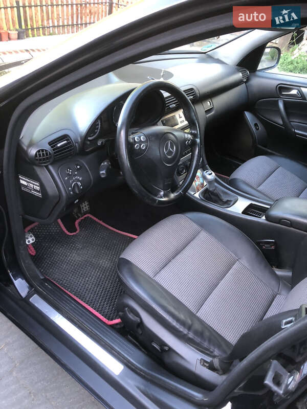 Седан Mercedes-Benz C-Class 2005 в Яворове