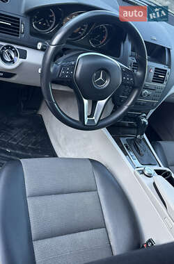Седан Mercedes-Benz C-Class 2010 в 