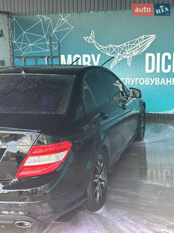 Седан Mercedes-Benz C-Class 2007 в Запорожье