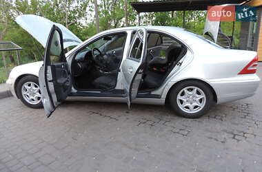 Седан Mercedes-Benz C-Class 2002 в Кривом Роге