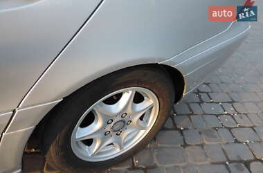 Седан Mercedes-Benz C-Class 2002 в Кривом Роге