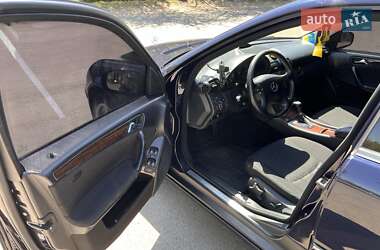Седан Mercedes-Benz C-Class 2004 в 