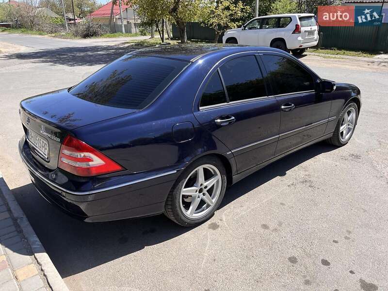 Седан Mercedes-Benz C-Class 2004 в Подільську