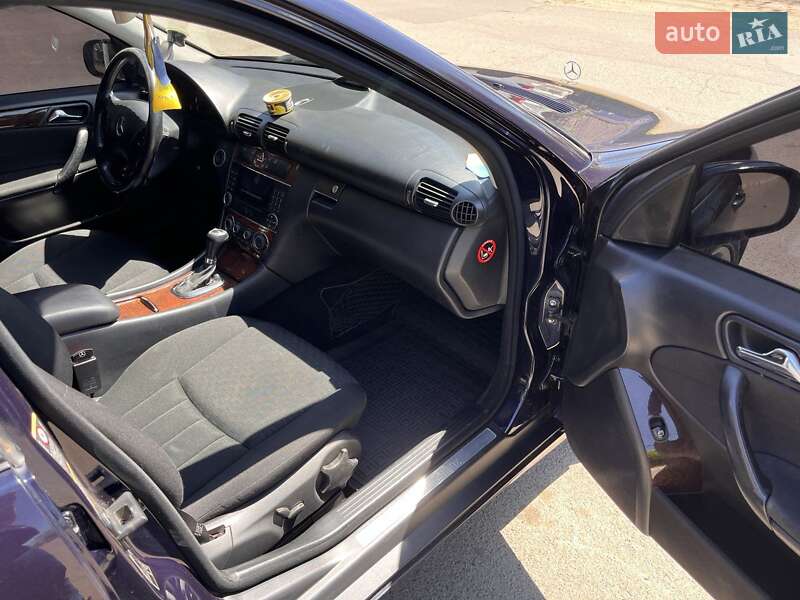 Седан Mercedes-Benz C-Class 2004 в Подільську