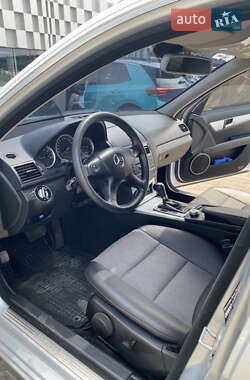 Универсал Mercedes-Benz C-Class 2009 в 