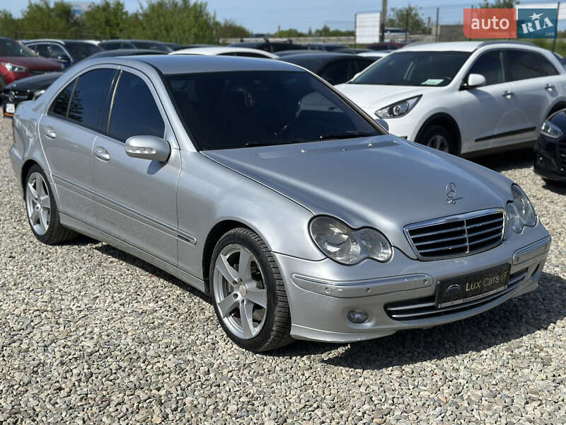 Седан Mercedes-Benz C-Class 2005 в 