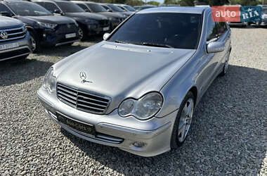 Седан Mercedes-Benz C-Class 2005 в 