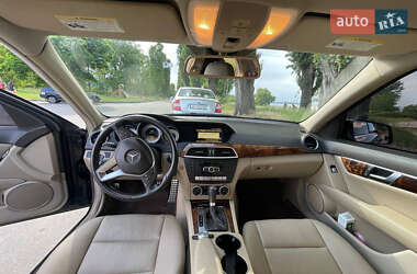 Седан Mercedes-Benz C-Class 2011 в 
