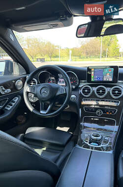 Седан Mercedes-Benz C-Class 2017 в 