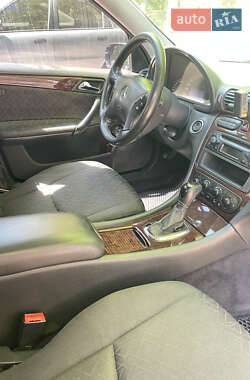 Седан Mercedes-Benz C-Class 2000 в 