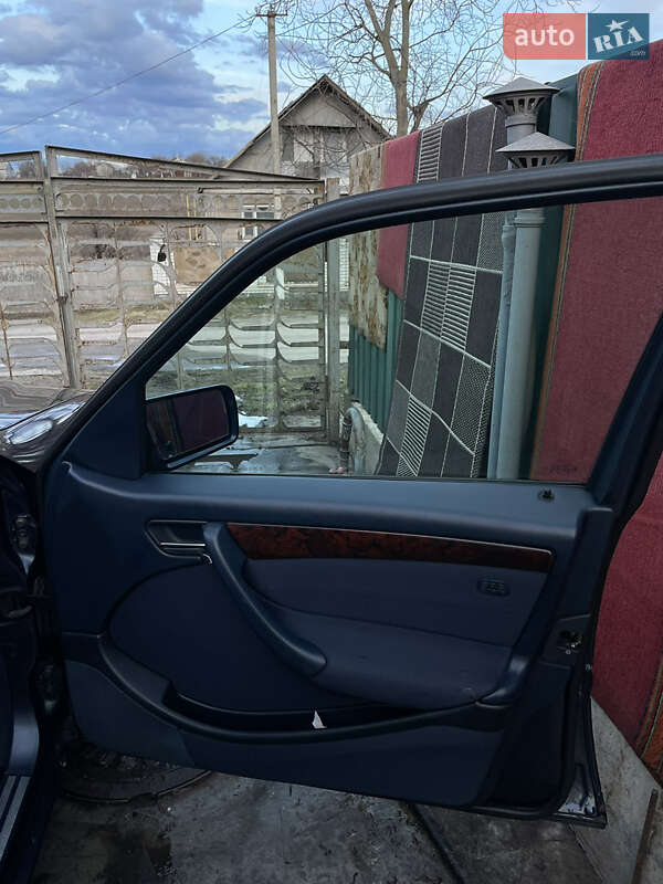 Седан Mercedes-Benz C-Class 1998 в Кропивницком