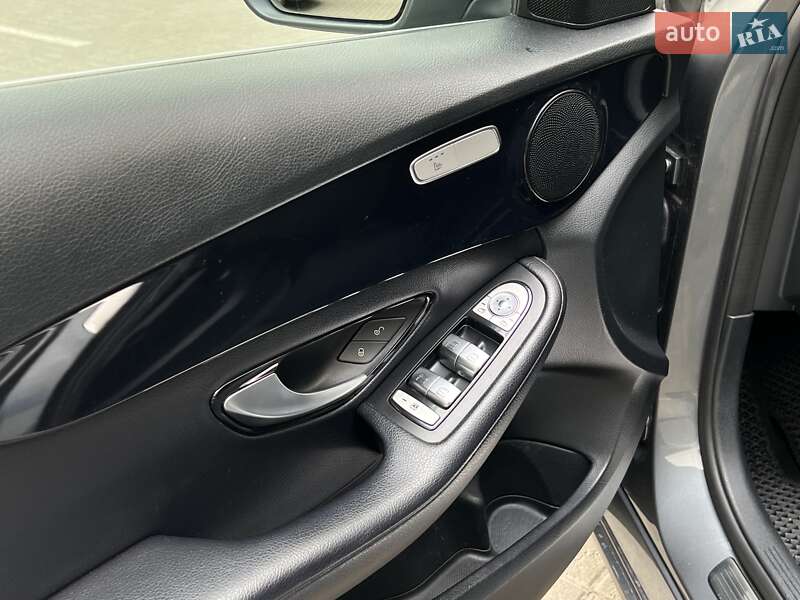 Універсал Mercedes-Benz C-Class 2018 в Києві