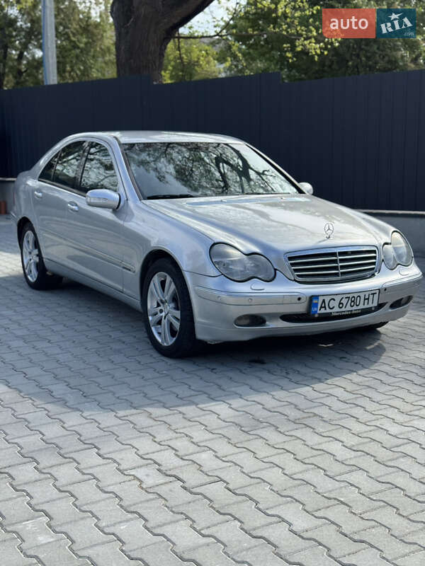 Mercedes-Benz C-Class 2001