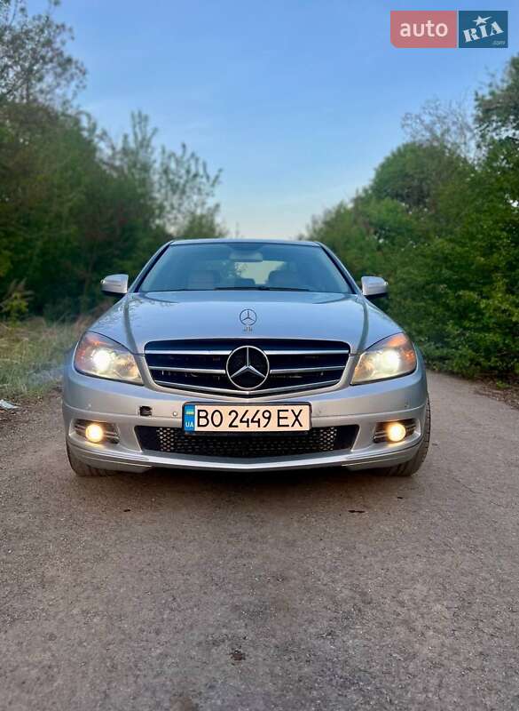 Седан Mercedes-Benz C-Class 2008 в Тернополе