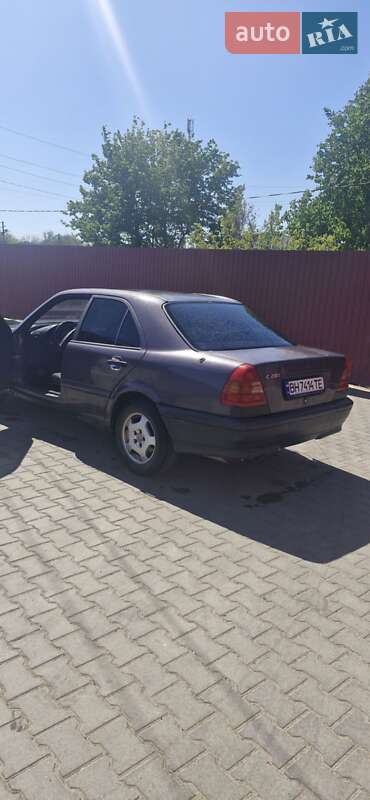 Седан Mercedes-Benz C-Class 1994 в Одессе