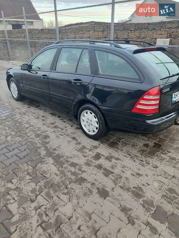Универсал Mercedes-Benz C-Class 2002 в Житомире