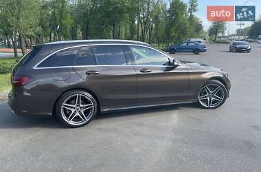 Универсал Mercedes-Benz C-Class 2015 в 