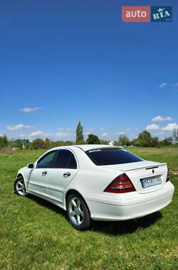 Седан Mercedes-Benz C-Class 2004 в 