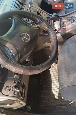 Седан Mercedes-Benz C-Class 2001 в 