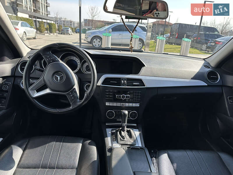Универсал Mercedes-Benz C-Class 2012 в Ужгороде