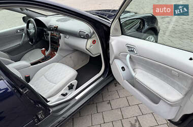 Седан Mercedes-Benz C-Class 2001 в 